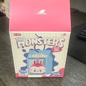 Pop Mart The Monsters Wacky Mart Series pinch pendant chips